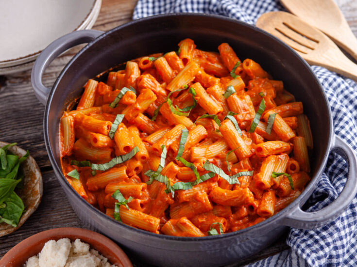 Rigatoni with Homemade Vodka Sauce